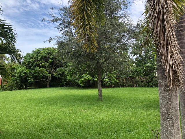 8251 Bowie Way, Lake Worth, FL 33467