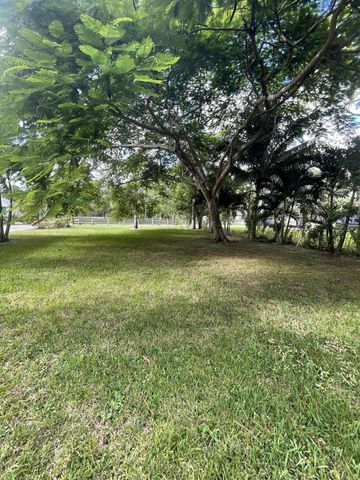 8251 Bowie Way, Lake Worth, FL 33467