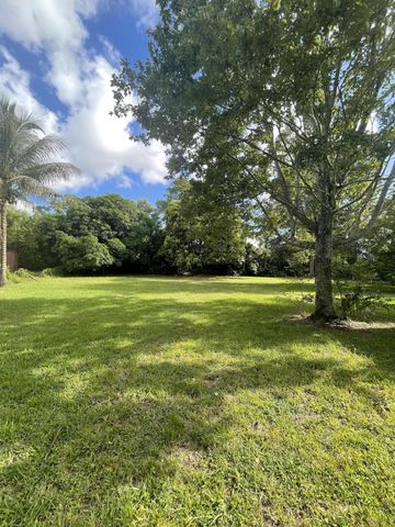 8251 Bowie Way, Lake Worth, FL 33467