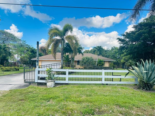 8251 Bowie Way, Lake Worth, FL 33467