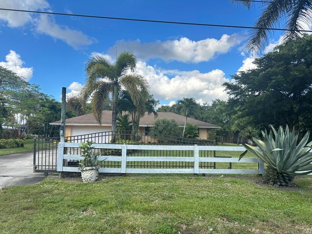 8251 Bowie Way, Lake Worth, FL 33467