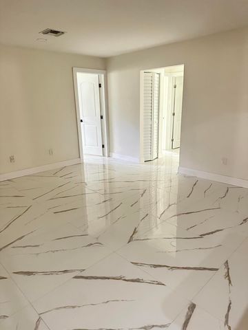 8251 Bowie Way, Lake Worth, FL 33467