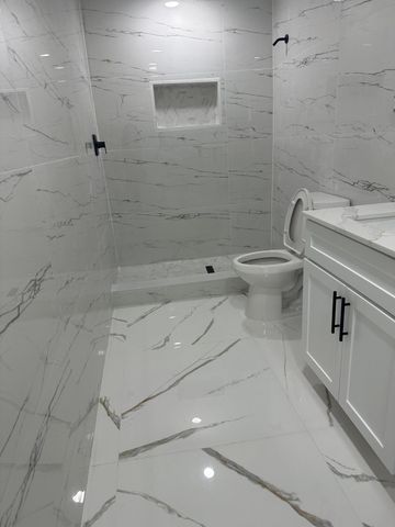 8251 Bowie Way, Lake Worth, FL 33467