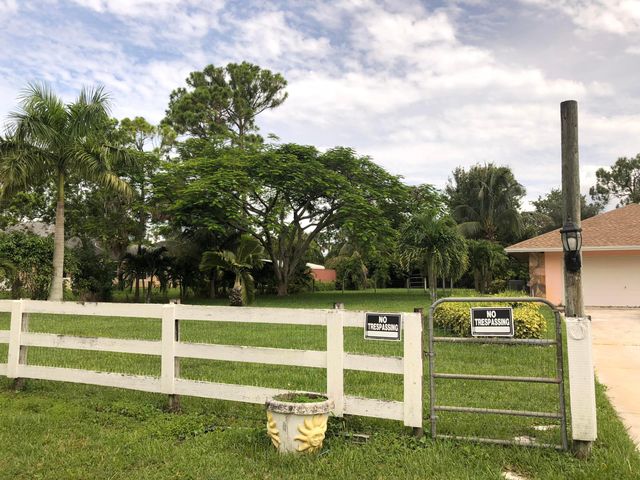 8251 Bowie Way, Lake Worth, FL 33467