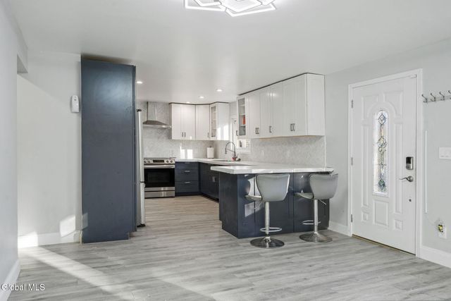 93 Haughney Road, Schaghticoke, NY 12182