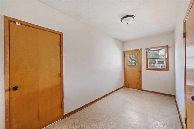 105 E North Street, Prairie City, IA 50228