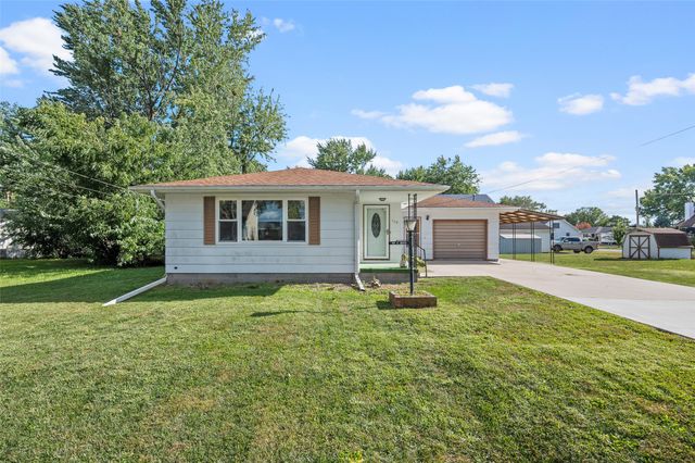 105 E North Street, Prairie City, IA 50228