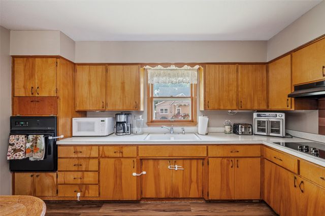 105 E North Street, Prairie City, IA 50228