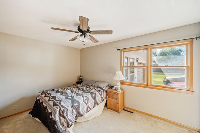 105 E North Street, Prairie City, IA 50228