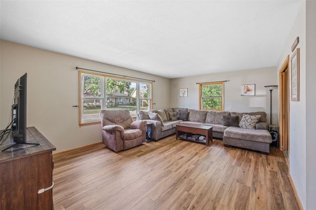 105 E North Street, Prairie City, IA 50228