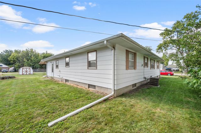 105 E North Street, Prairie City, IA 50228