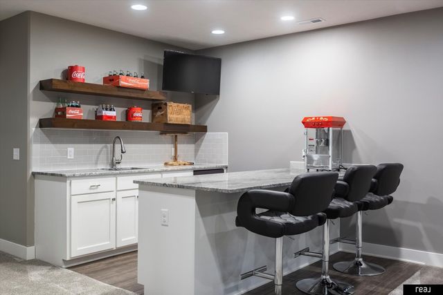 22818 Ponderosa Road, Gretna, NE 68028