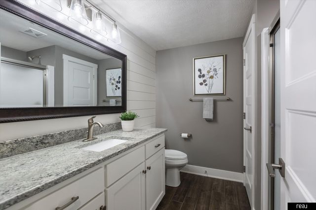 22818 Ponderosa Road, Gretna, NE 68028