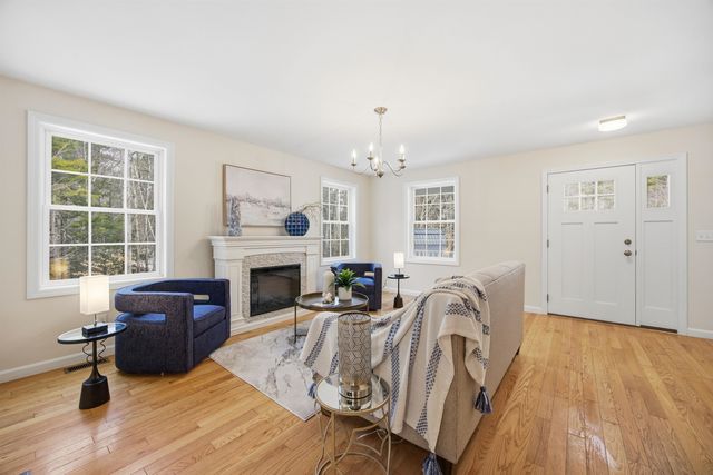 1 French Road, Epping, NH 03042