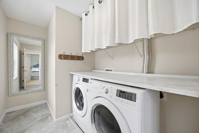 1 French Road, Epping, NH 03042