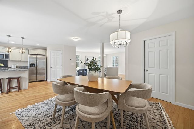 1 French Road, Epping, NH 03042