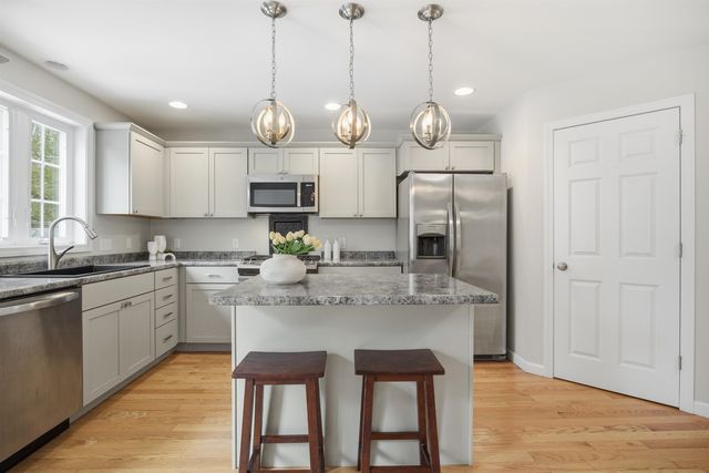 1 French Road, Epping, NH 03042