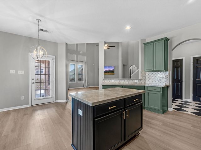 817 Dawn Ridge Way, Seabrook, TX 77586