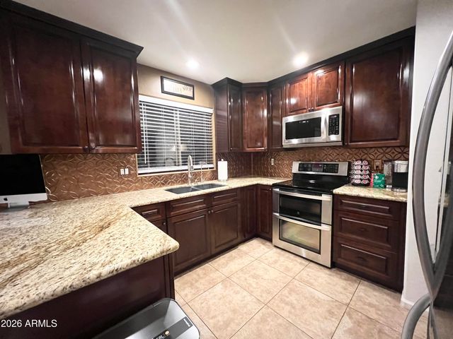 28431 N 51ST Street, Cave Creek, AZ 85331