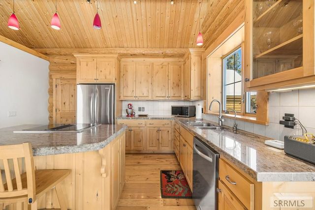 8157 Ripplinger Road, Driggs, ID 83422