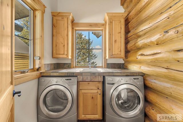 8157 Ripplinger Road, Driggs, ID 83422