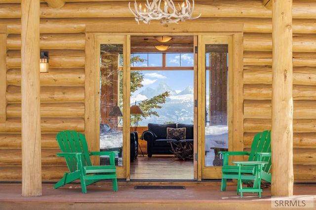 8157 Ripplinger Road, Driggs, ID 83422