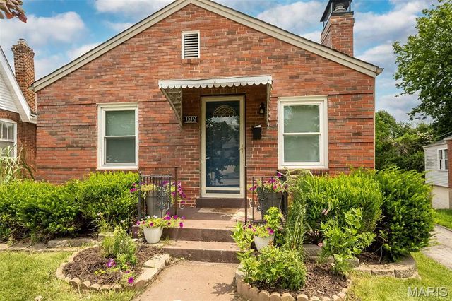 1510 Collins Avenue, Richmond Heights, MO 63117