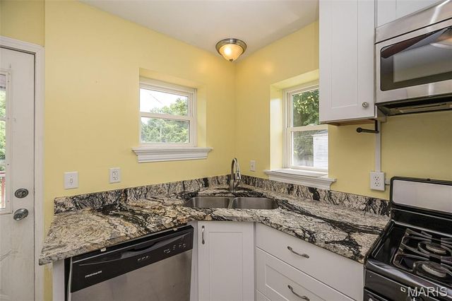 1510 Collins Avenue, Richmond Heights, MO 63117