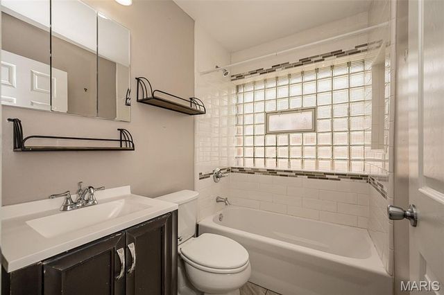 1510 Collins Avenue, Richmond Heights, MO 63117