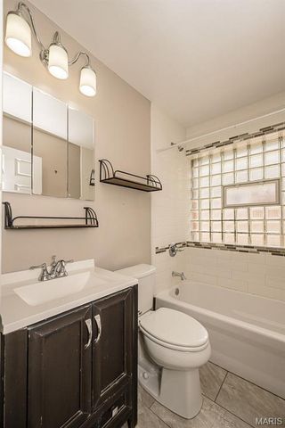 1510 Collins Avenue, Richmond Heights, MO 63117