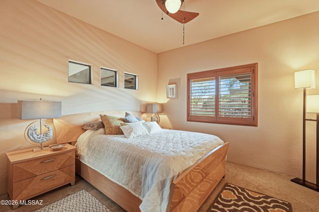 6060 N Abington Road, Tucson, AZ 85743