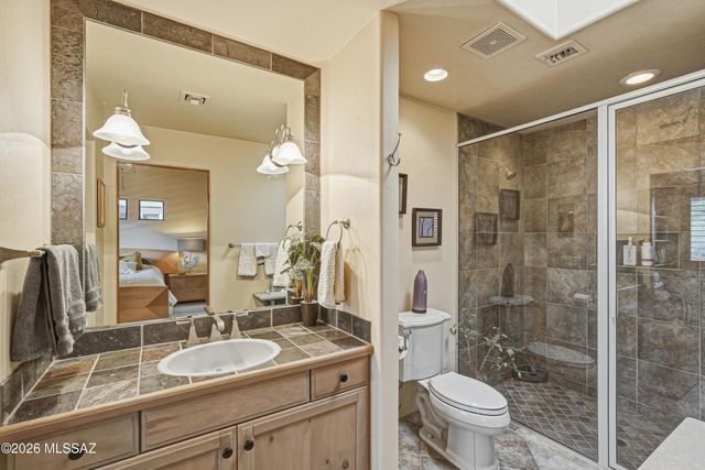 6060 N Abington Road, Tucson, AZ 85743