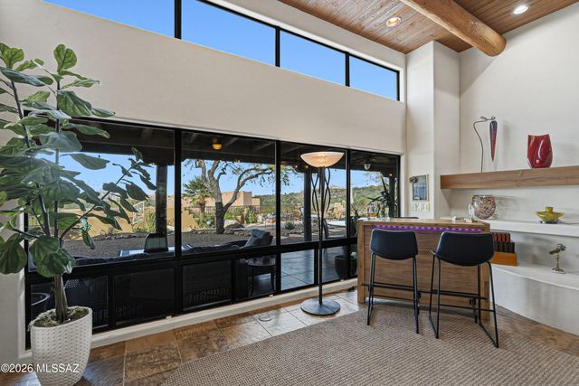 6060 N Abington Road, Tucson, AZ 85743