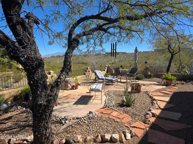 6060 N Abington Road, Tucson, AZ 85743