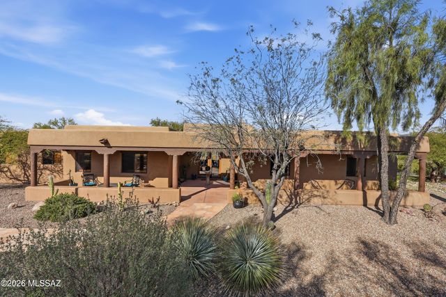 6060 N Abington Road, Tucson, AZ 85743