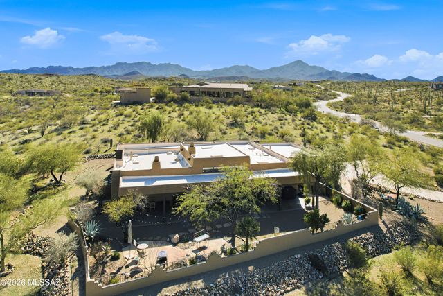 6060 N Abington Road, Tucson, AZ 85743