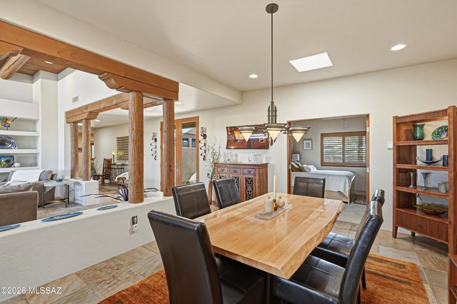 6060 N Abington Road, Tucson, AZ 85743