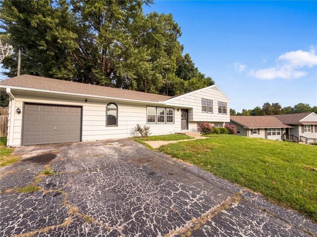 12904 E 54th Street, Kansas City, MO 64133