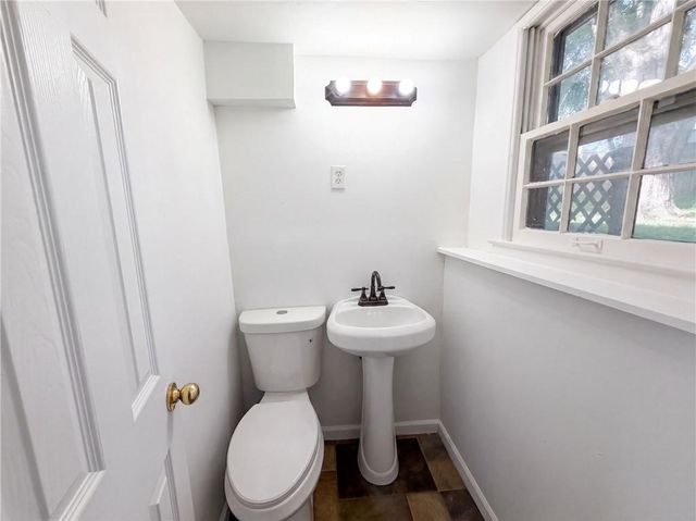 12904 E 54th Street, Kansas City, MO 64133