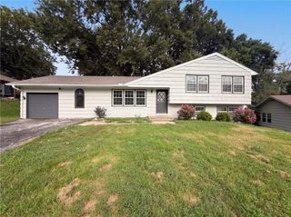 12904 E 54th Street, Kansas City, MO 64133