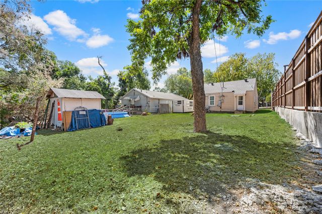 2712 27th Street, Fort Worth, TX 76106
