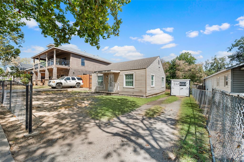 2712 27th Street, Fort Worth, TX 76106 — photo 2