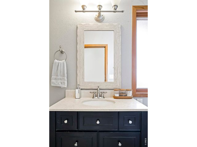 107 Sunrise Ln, Boulder, CO 80302