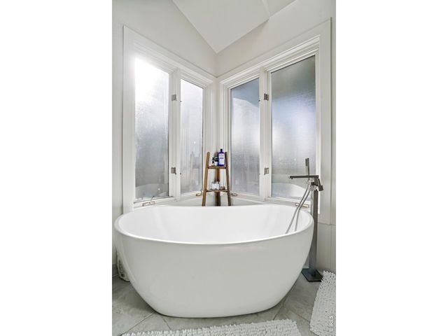 107 Sunrise Ln, Boulder, CO 80302