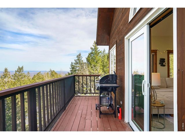 107 Sunrise Ln, Boulder, CO 80302