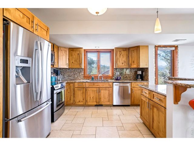 107 Sunrise Ln, Boulder, CO 80302
