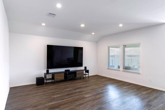 40515 Crisp Beech Street, Magnolia, TX 77354