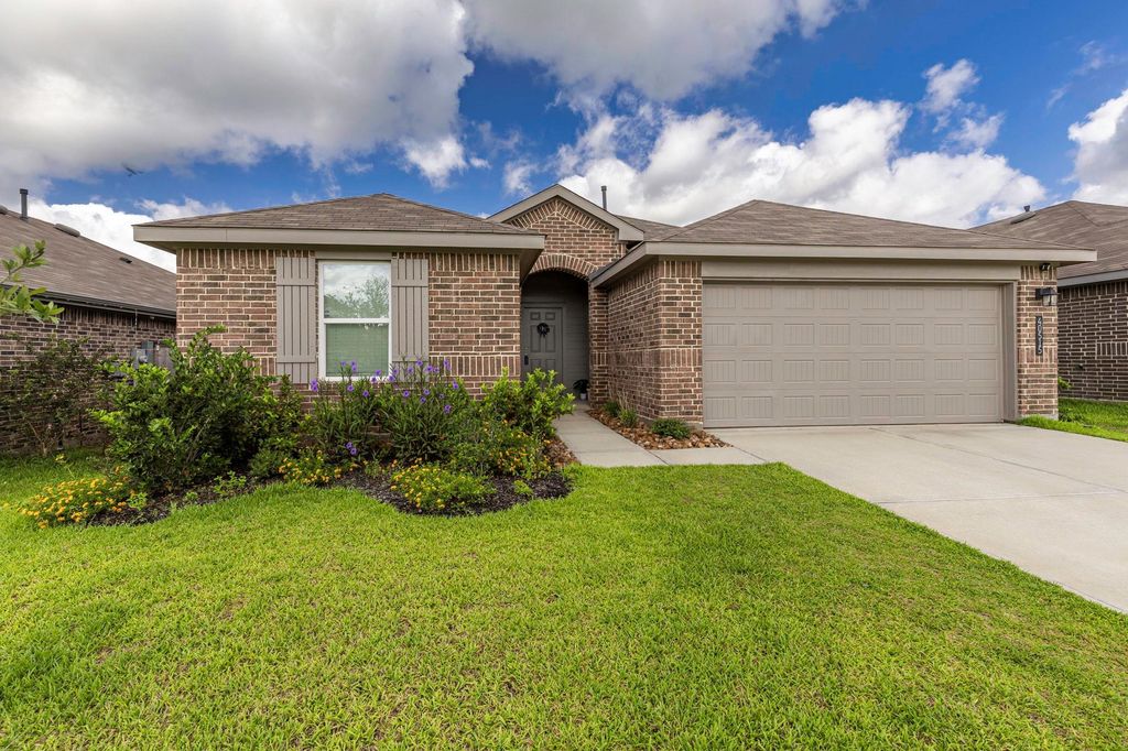 40515 Crisp Beech Street, Magnolia, TX 77354