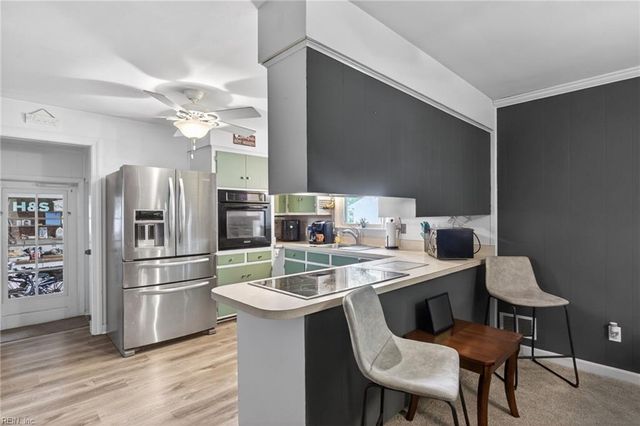537 Hillwell RD, Chesapeake, VA 23322