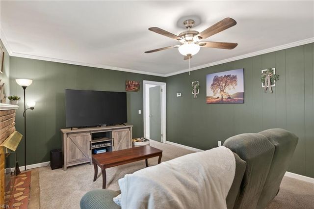 537 Hillwell RD, Chesapeake, VA 23322
